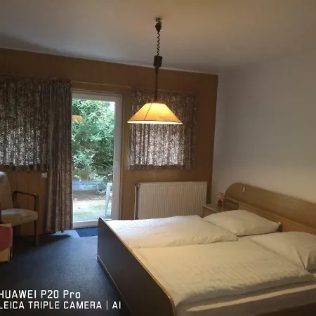 Landgasthaus Wesseloh Zum Muden Gæstehus *